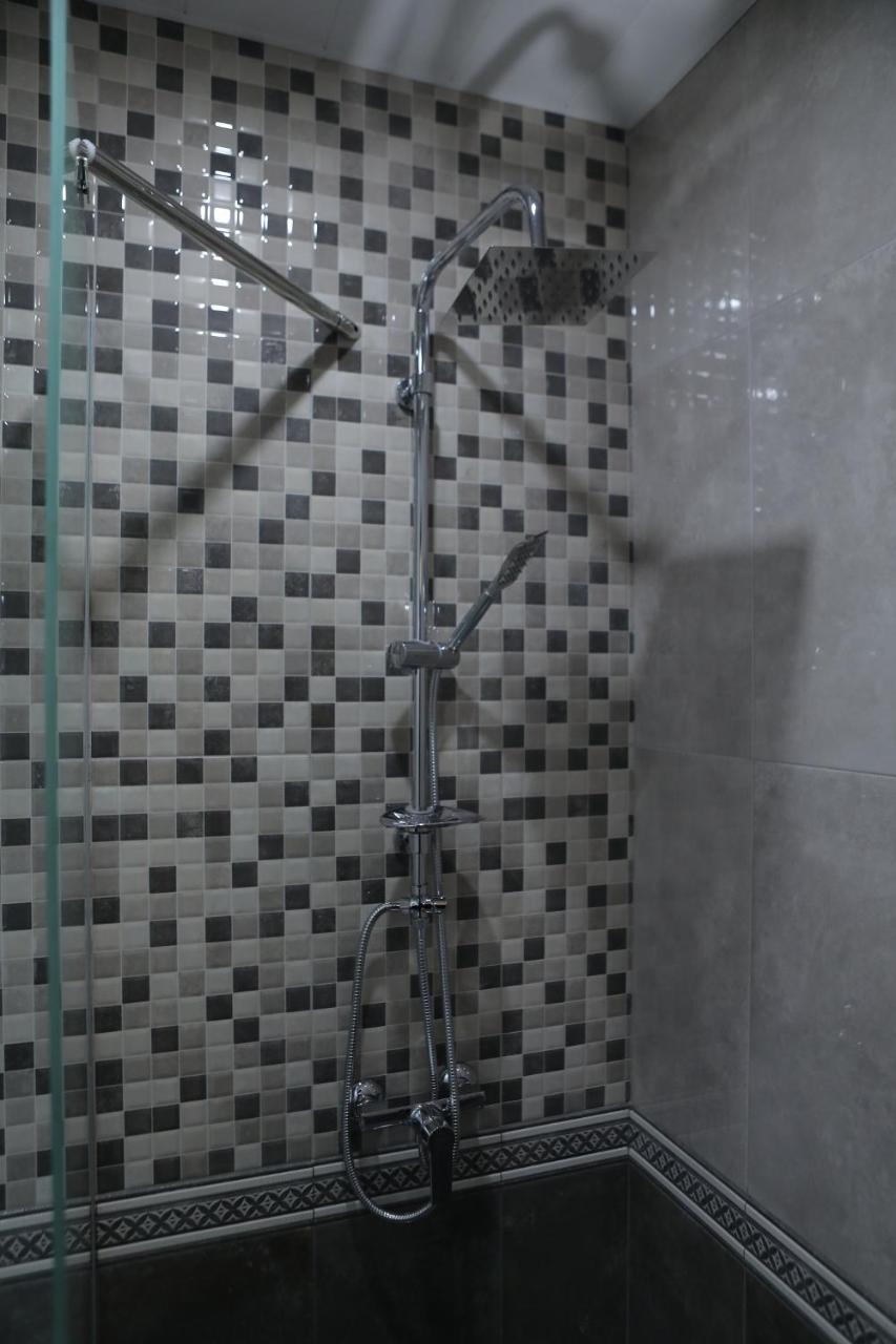 4Room Hotel Γιερεβάν Εξωτερικό φωτογραφία